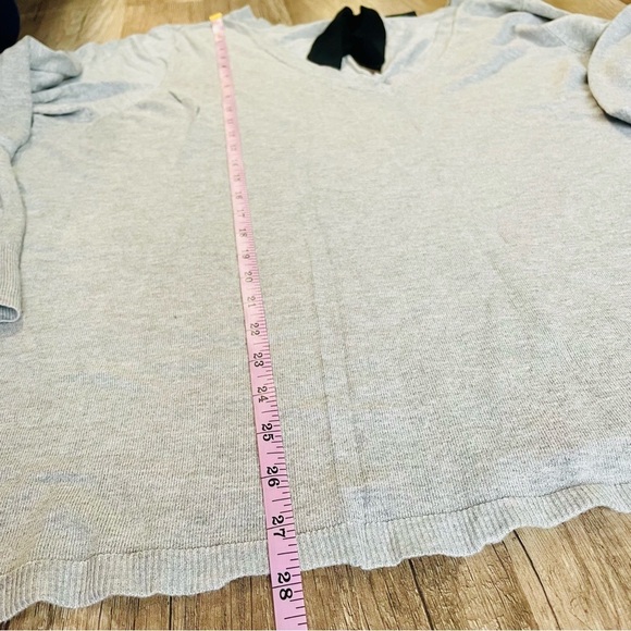 Lane Bryant Gray V-Neck Tie Sweater 3X - Picture 7 of 7